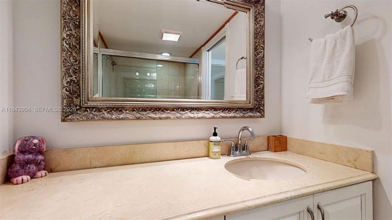 1912 S Ocean Dr, Unit 9A, Hallandale Beach, FL 33009 Photo