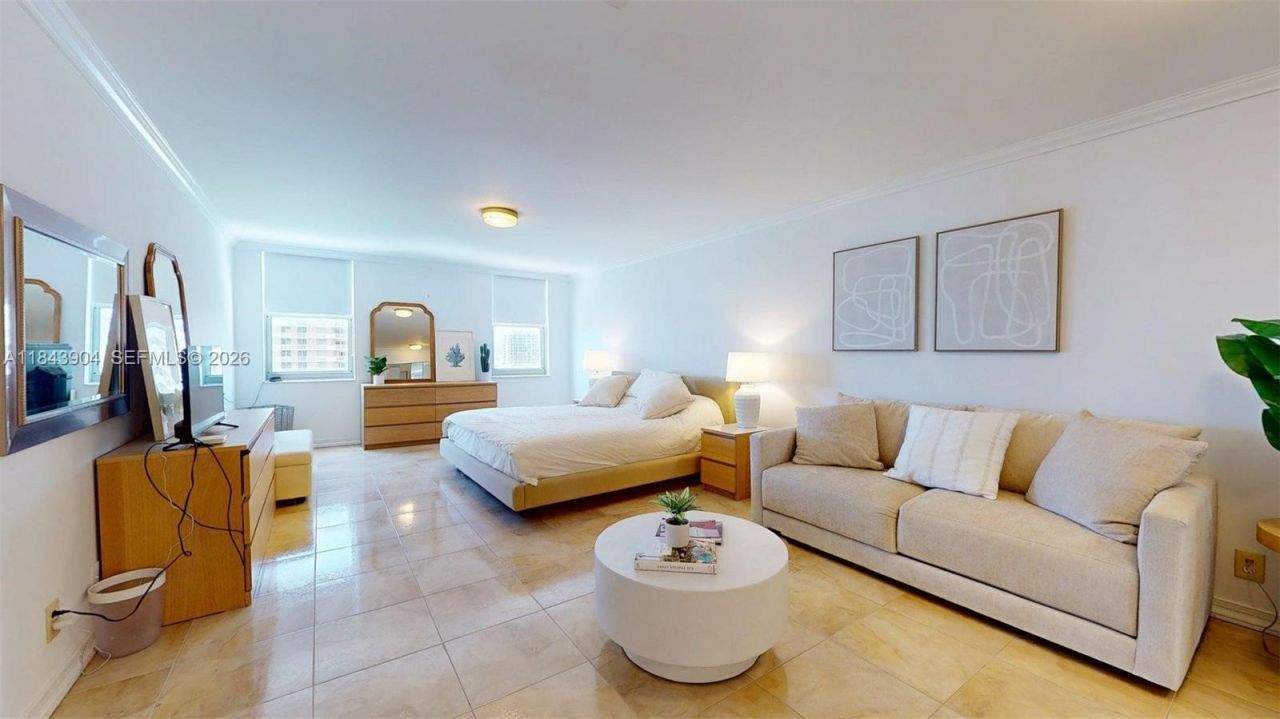 1912 S Ocean Dr, Unit 9A, Hallandale Beach, FL 33009 Photo