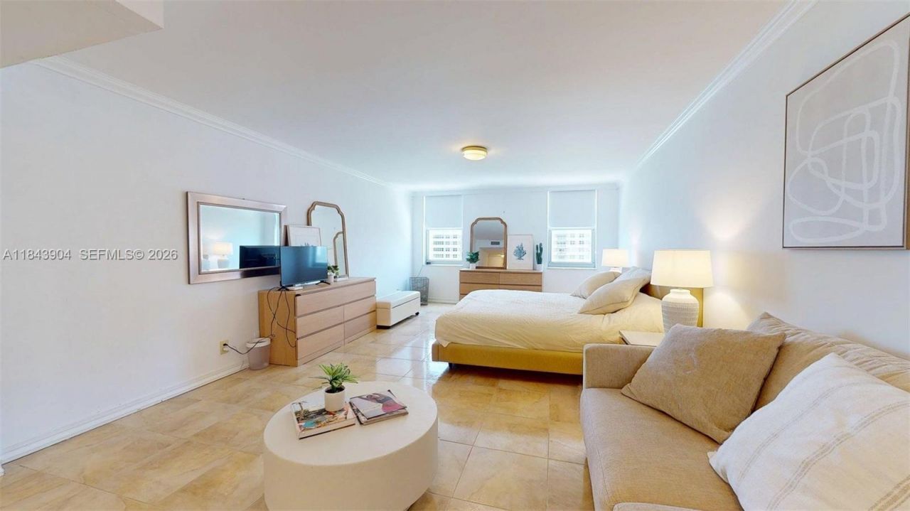 1912 S Ocean Dr, Unit 9A, Hallandale Beach, FL 33009 Photo