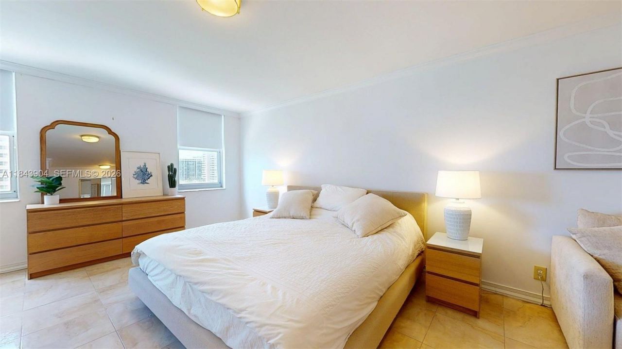 1912 S Ocean Dr, Unit 9A, Hallandale Beach, FL 33009 Photo