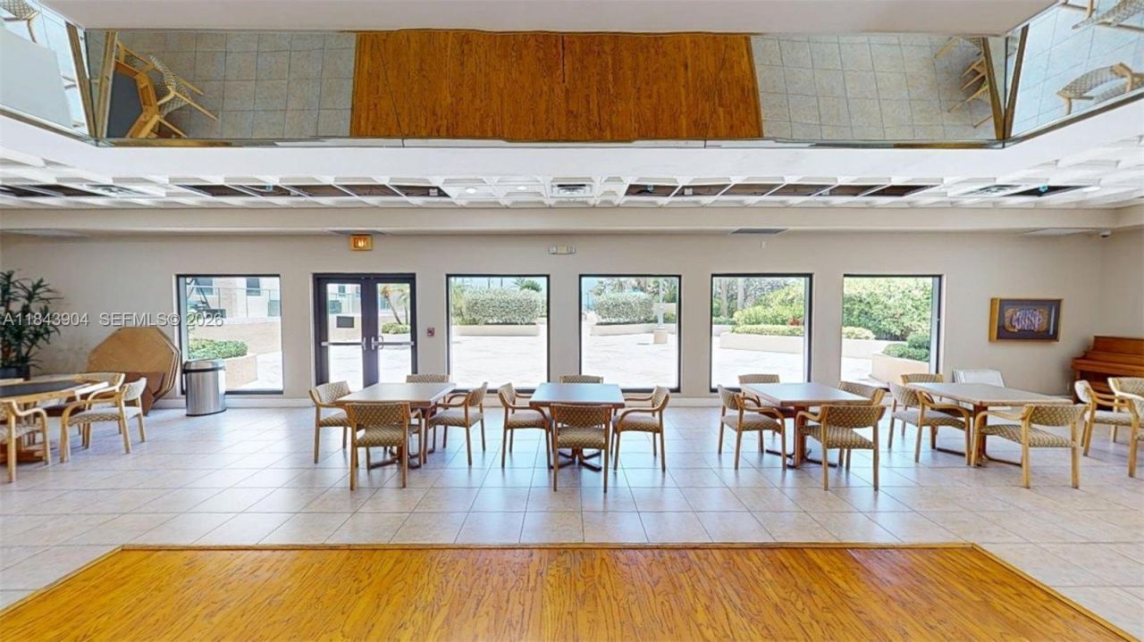 1912 S Ocean Dr, Unit 9A, Hallandale Beach, FL 33009 Photo