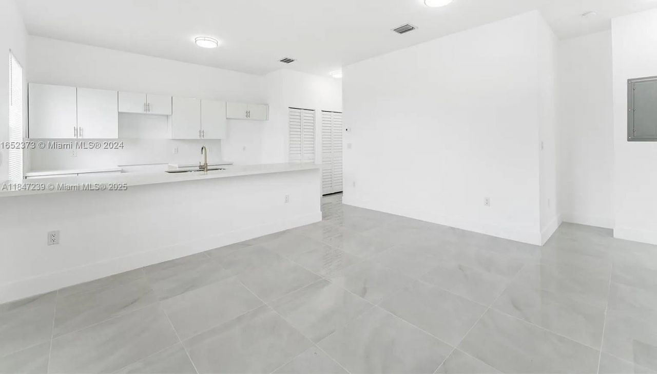 4760 NW 16 Th Ave, Miami, FL 33142 Photo