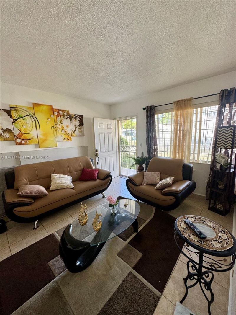 71 NW 76th St, Unit 5, Miami, FL 33150 Photo