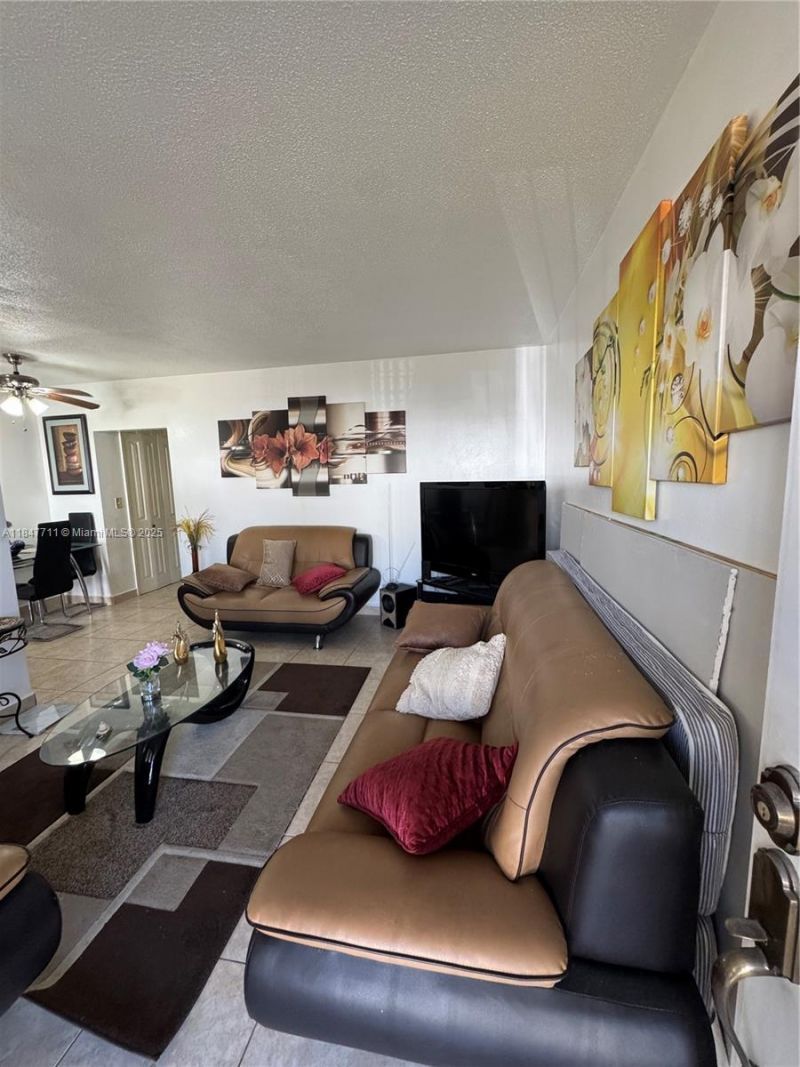 71 NW 76th St, Unit 5, Miami, FL 33150 Photo