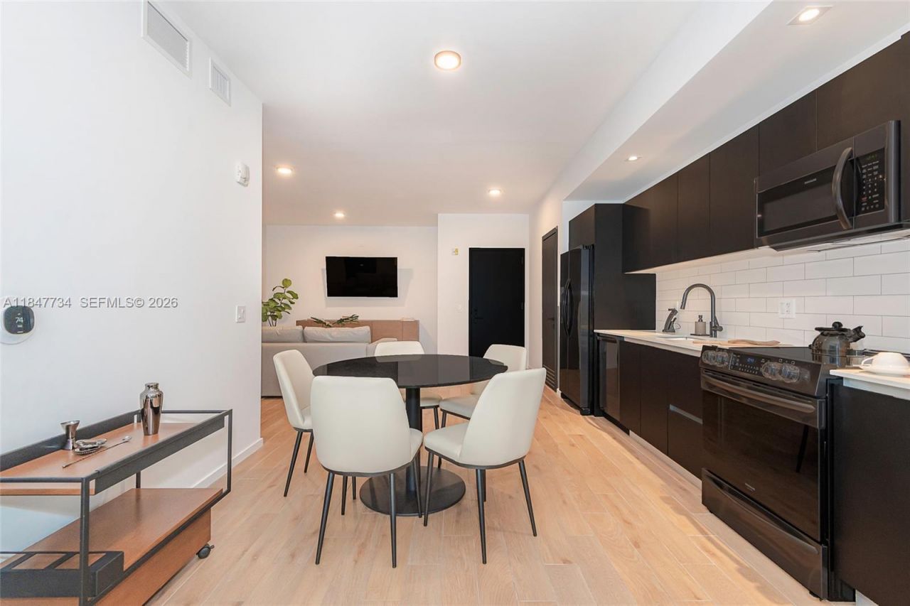 398 NE 5th St, Unit 4417, Miami, FL 33132 Photo