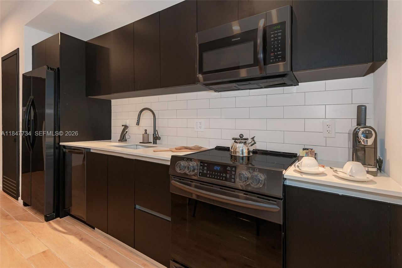 398 NE 5th St, Unit 4417, Miami, FL 33132 Photo