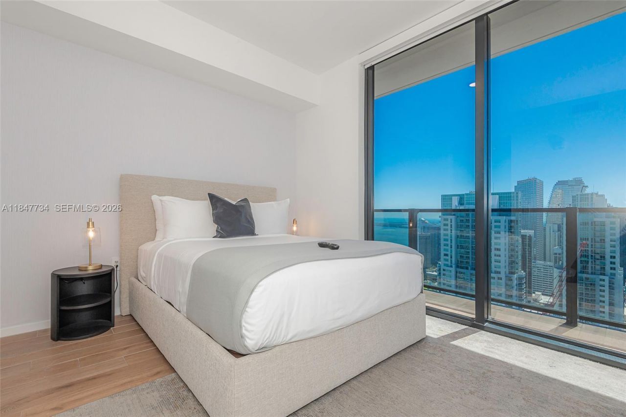 398 NE 5th St, Unit 4417, Miami, FL 33132 Photo