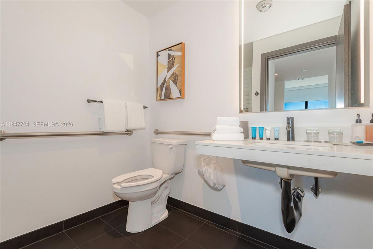 398 NE 5th St, Unit 4417, Miami, FL 33132 Photo