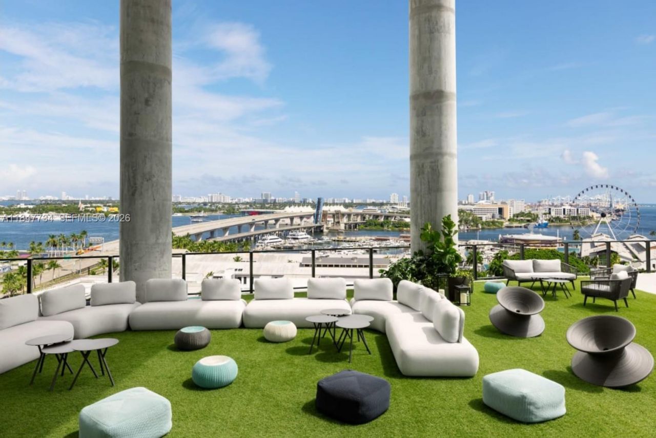 398 NE 5th St, Unit 4417, Miami, FL 33132 Photo