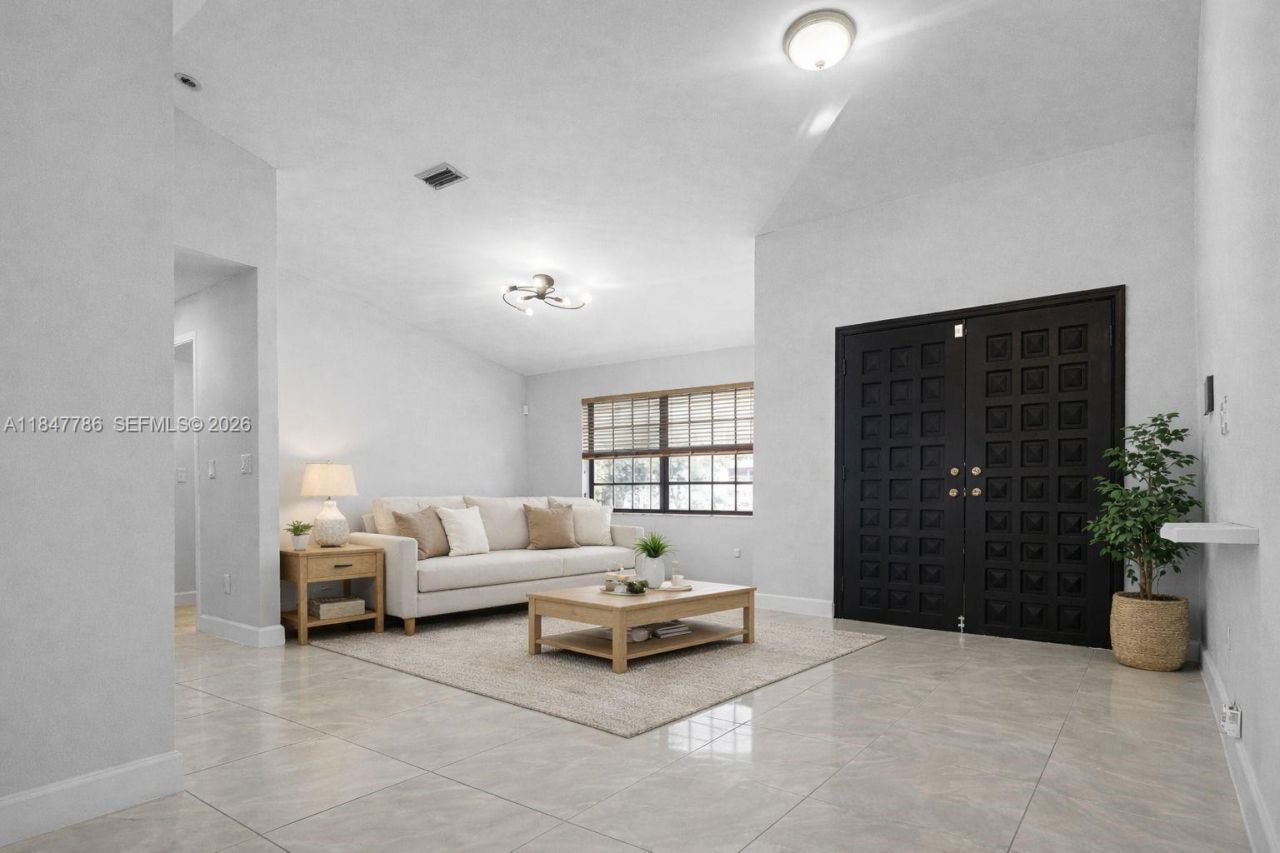 13925 SW 26th Ter, Miami, FL 33175 Photo