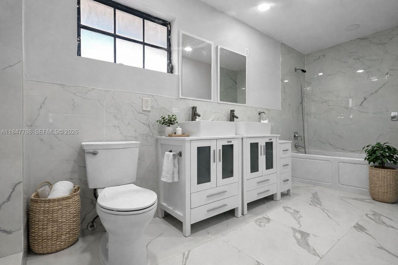 13925 SW 26th Ter, Miami, FL 33175 Photo