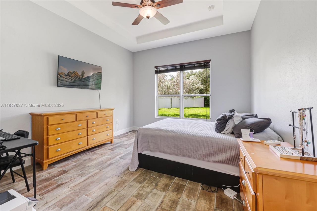 3910 NE 10th Dr, Homestead, FL 33033 Photo