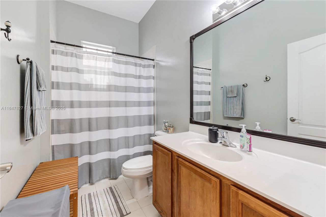 3910 NE 10th Dr, Homestead, FL 33033 Photo