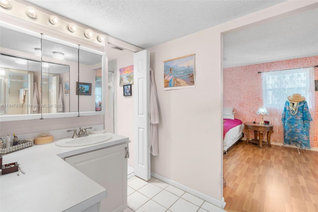 3120 Holiday Springs Blvd, Unit 301, Margate, FL 33063 Photo