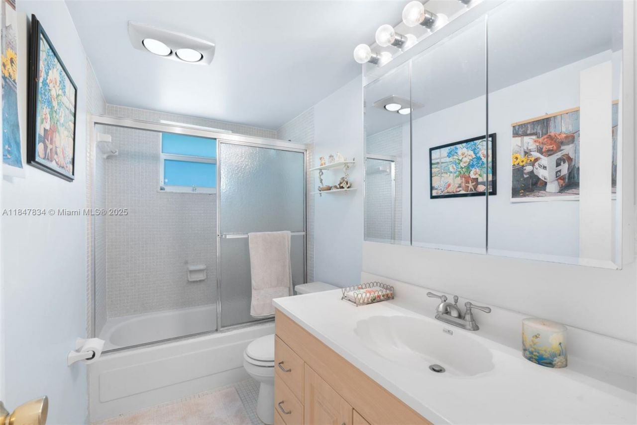 3120 Holiday Springs Blvd, Unit 301, Margate, FL 33063 Photo