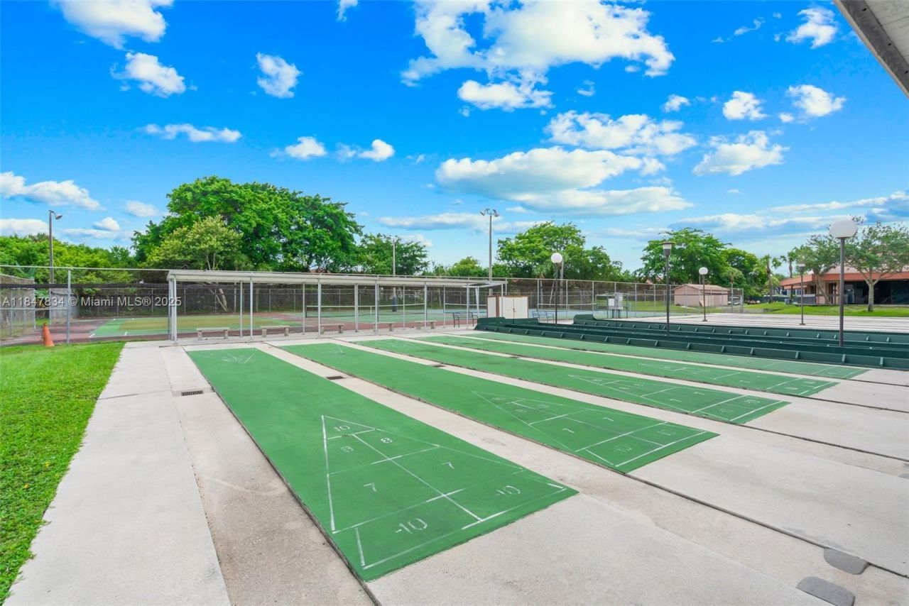 3120 Holiday Springs Blvd, Unit 301, Margate, FL 33063 Photo