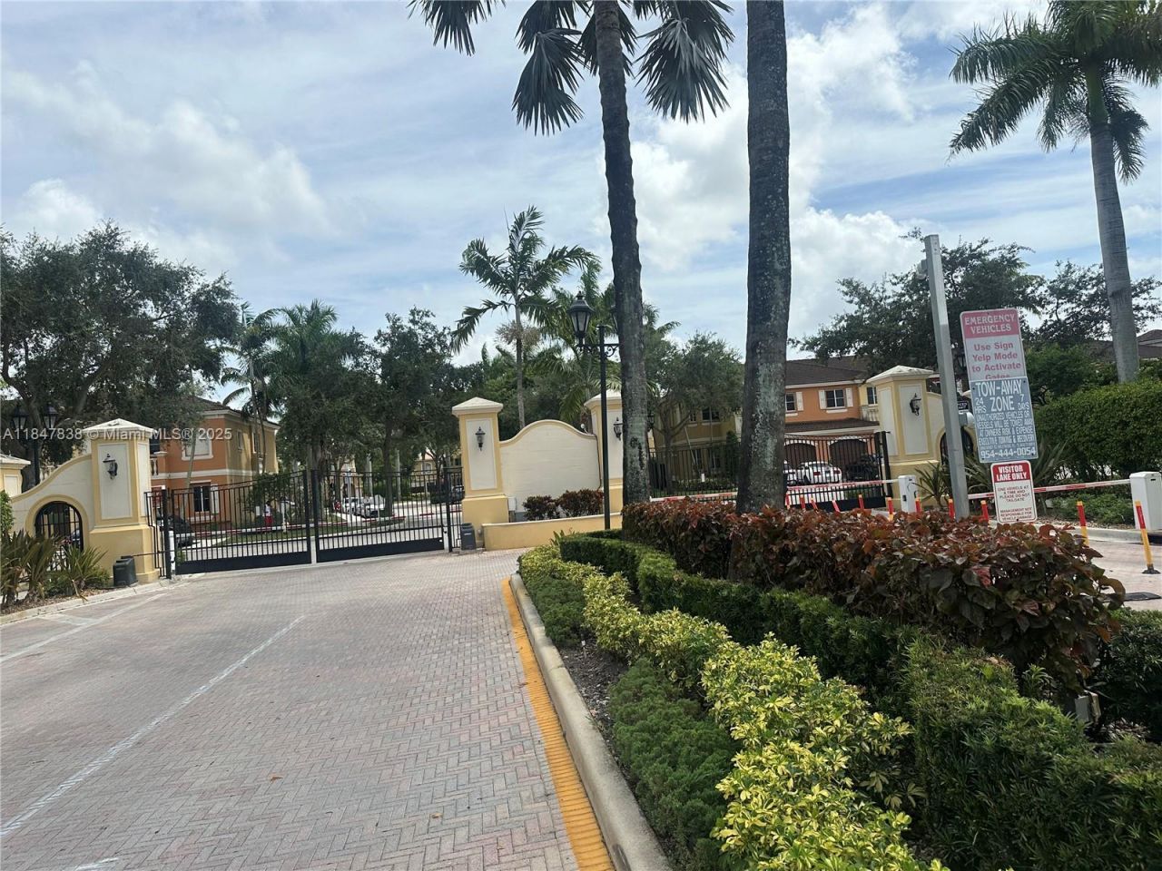 8922 SW 18th St, Unit 8922, Miramar, FL 33025 Photo