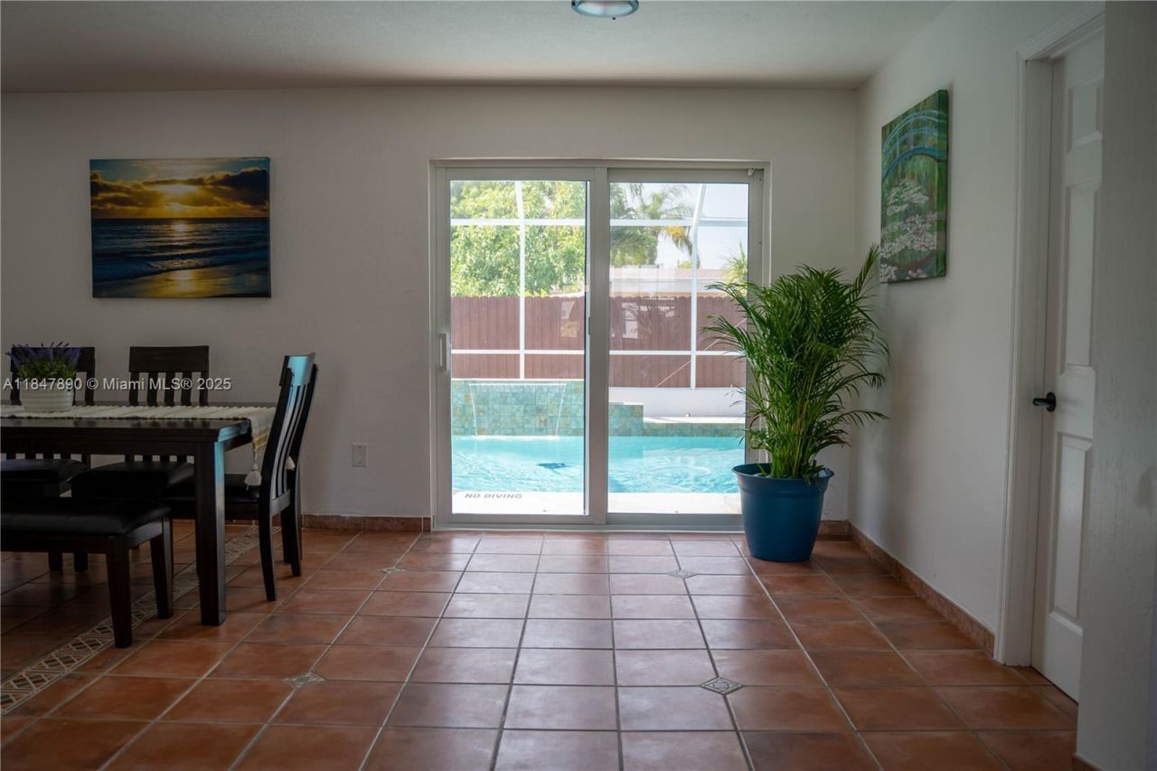 10120 Nicaragua Dr, Cutler Bay, FL 33189 Photo