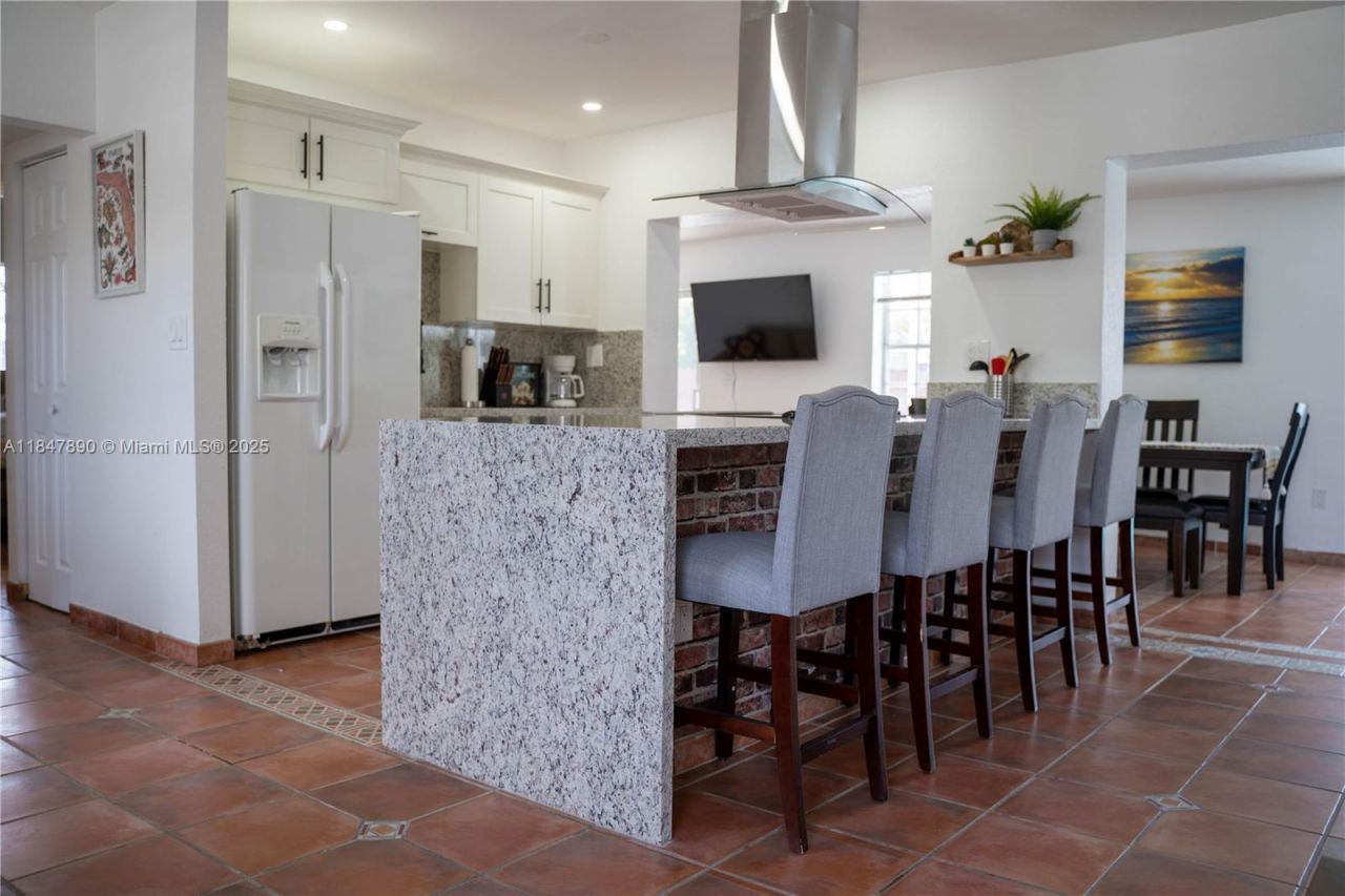 10120 Nicaragua Dr, Cutler Bay, FL 33189 Photo