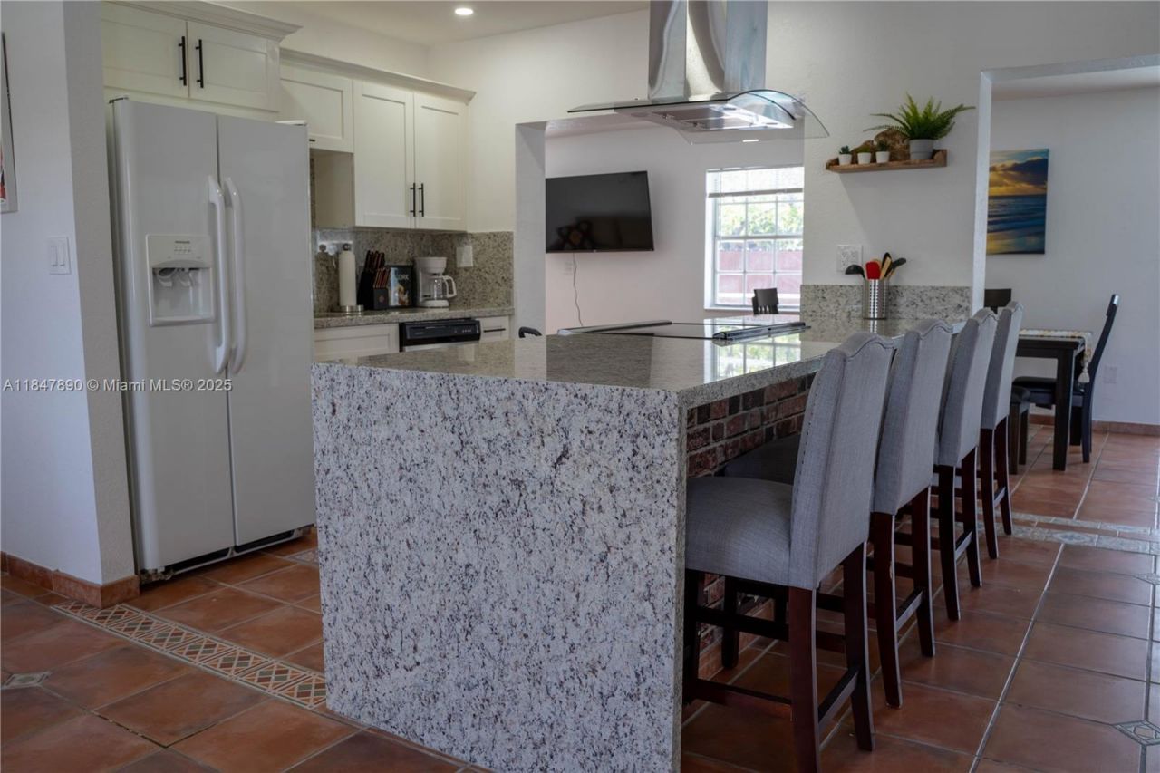 10120 Nicaragua Dr, Cutler Bay, FL 33189 Photo