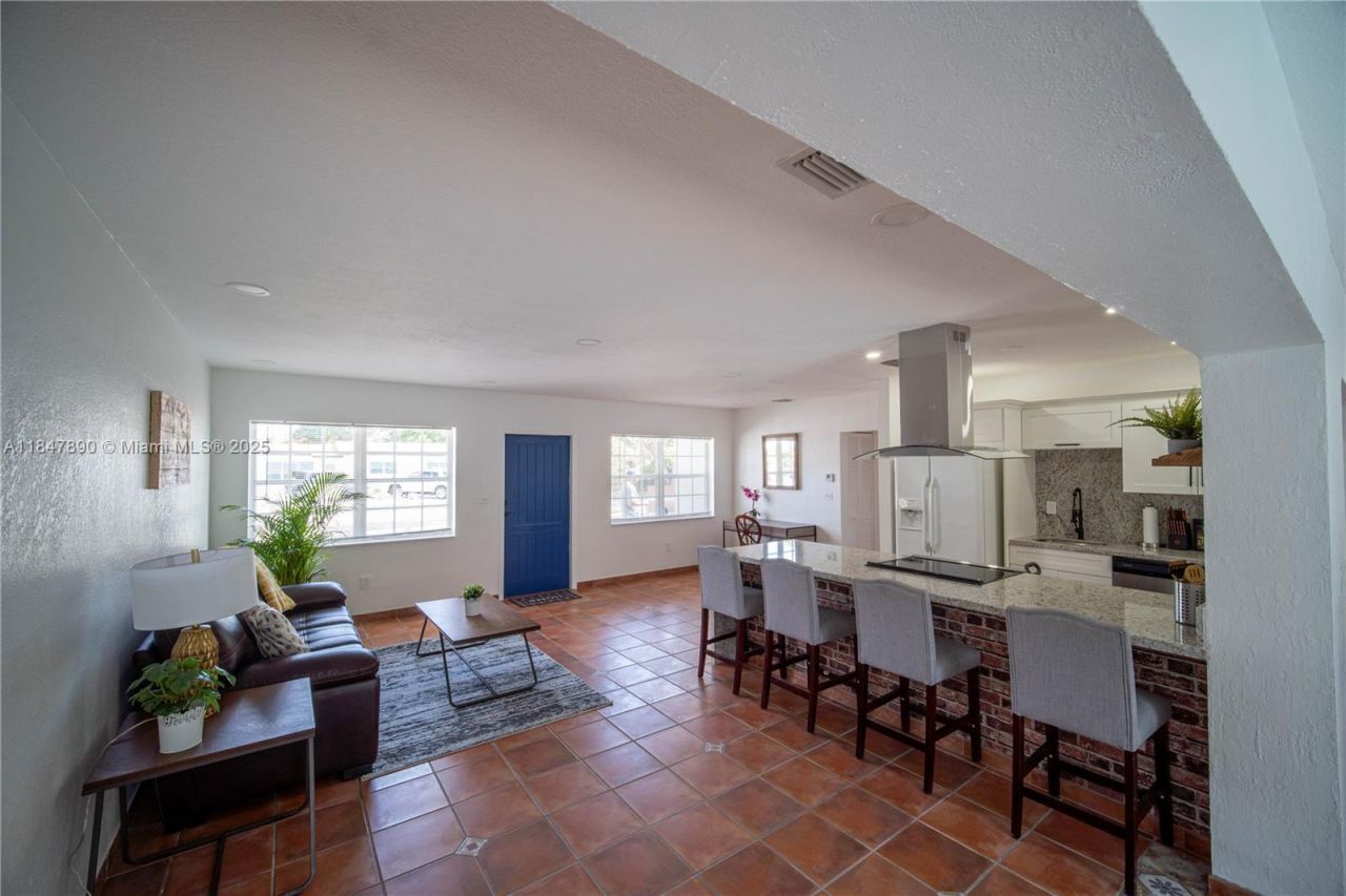 10120 Nicaragua Dr, Cutler Bay, FL 33189 Photo