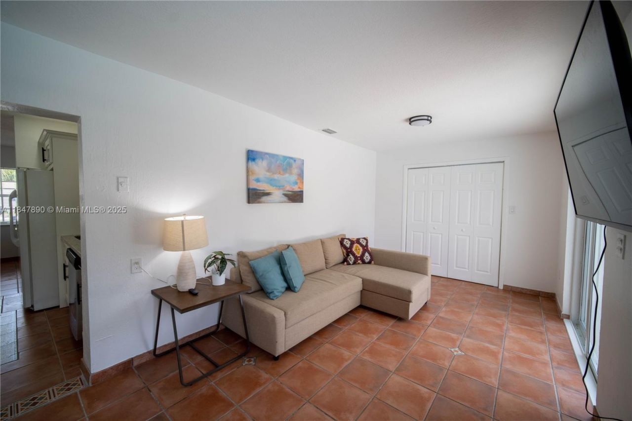 10120 Nicaragua Dr, Cutler Bay, FL 33189 Photo