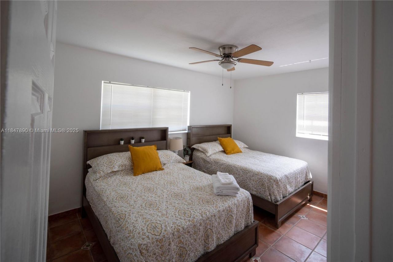 10120 Nicaragua Dr, Cutler Bay, FL 33189 Photo