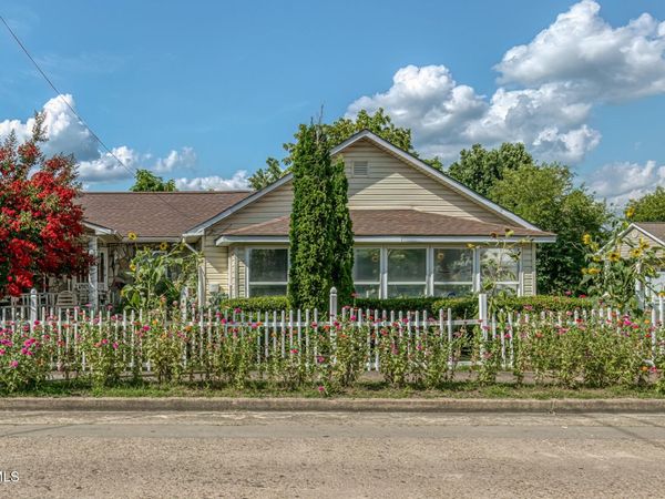 1026 Robertson Street, Kingsport, TN 37660