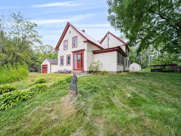 32 Union Street, Hillsborough, NH 03244