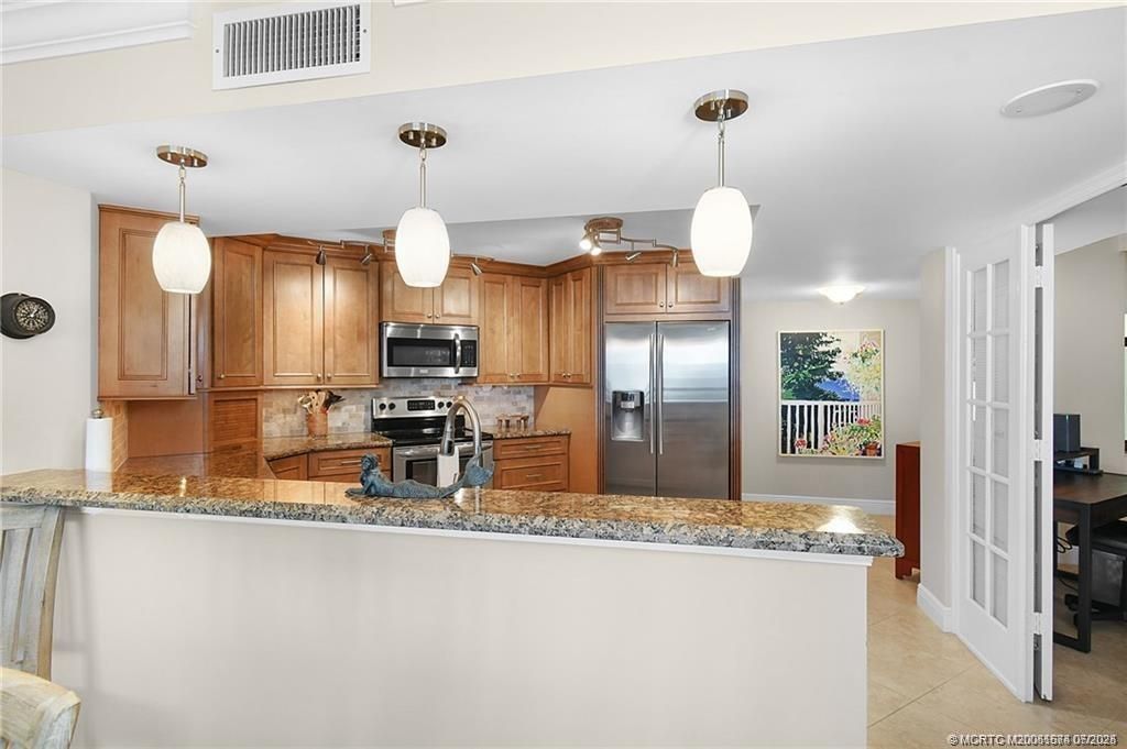 9550 S Ocean Drive, Unit 705, Jensen Beach, FL 34957 Photo