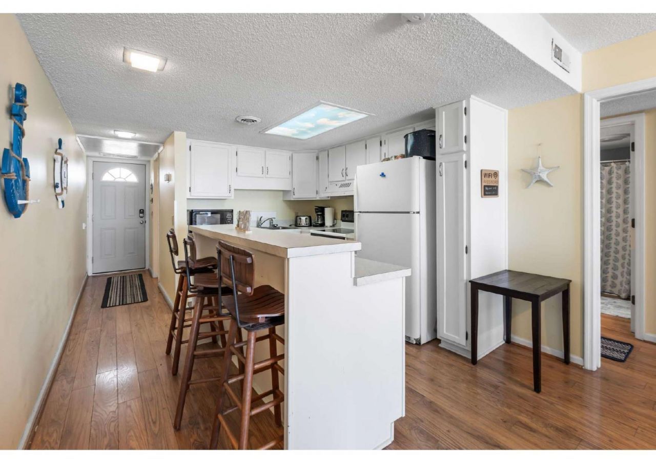 1514 N Waccamaw Dr. Photo 9