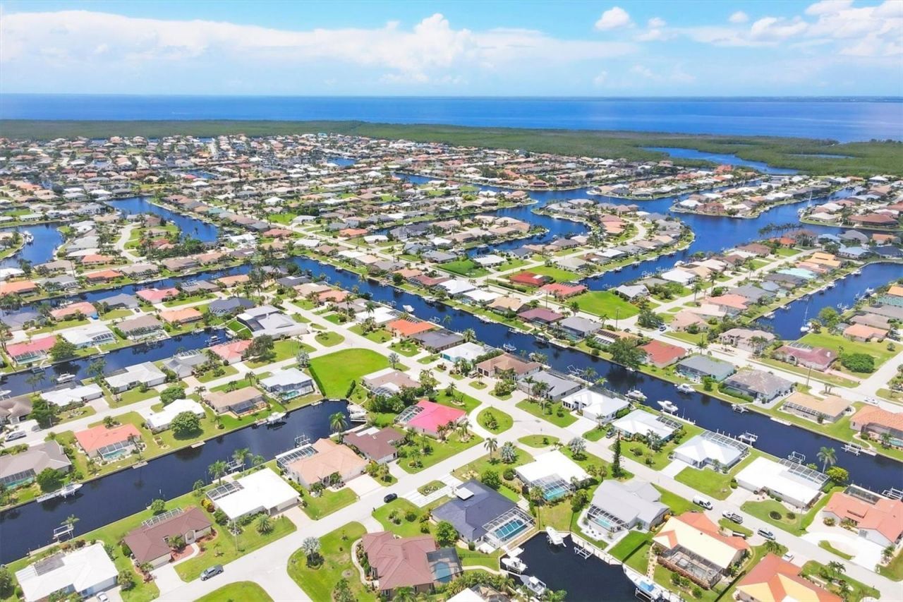 2310 Via Venice, Punta Gorda, FL 33950 Photo