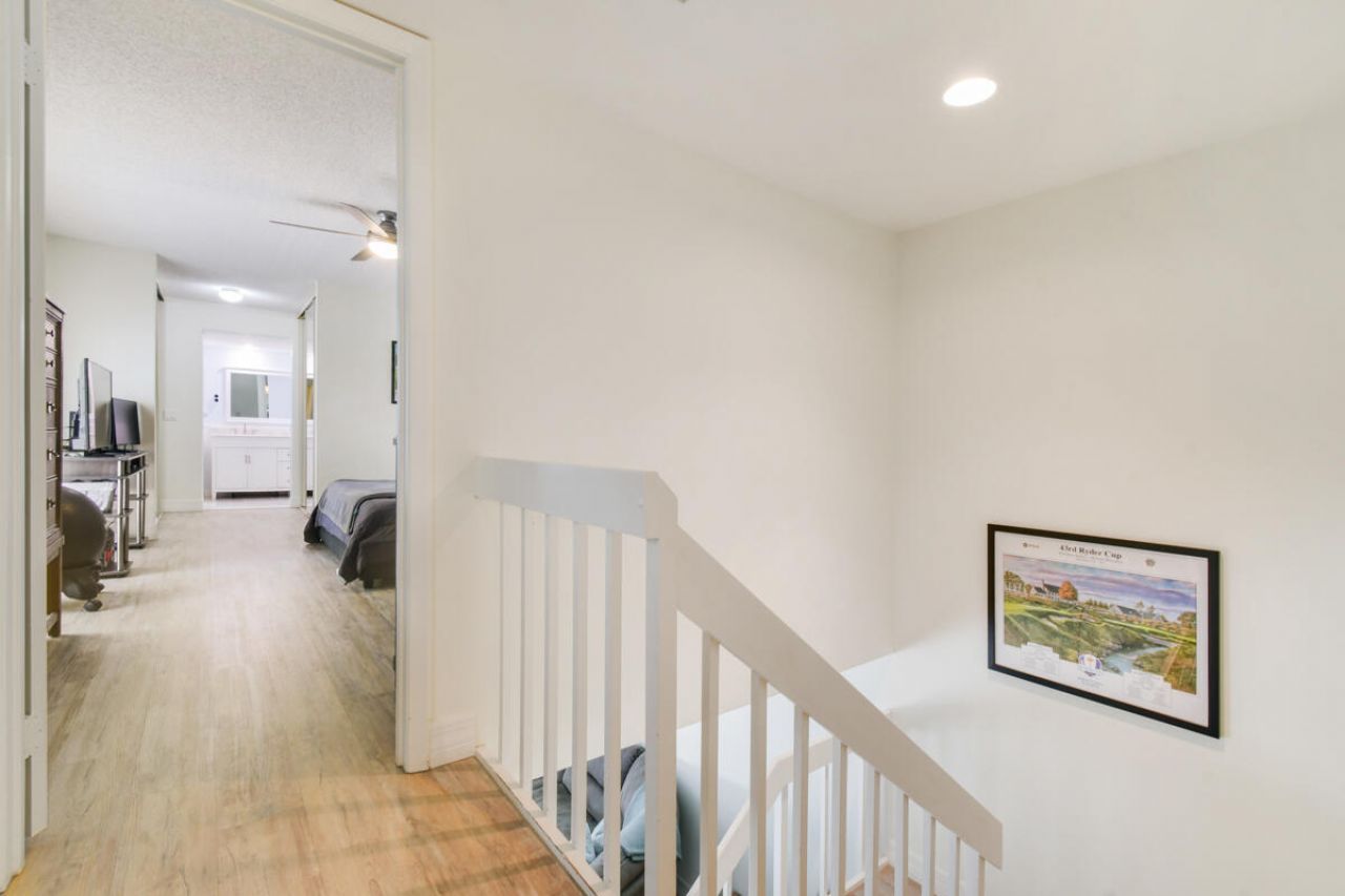 630 6th Terrace, Palm Beach Gardens, FL 33418 Photo