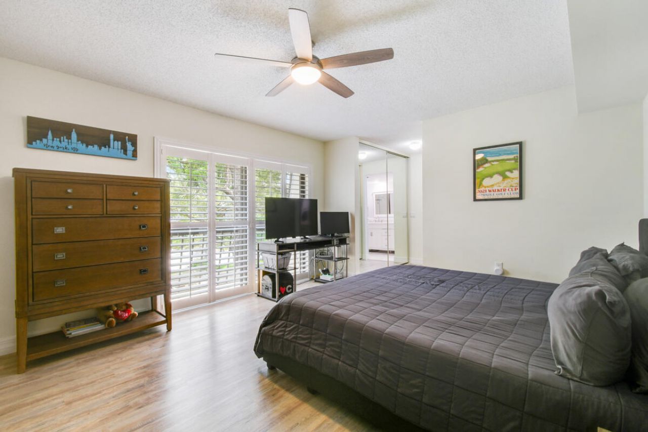 630 6th Terrace, Palm Beach Gardens, FL 33418 Photo