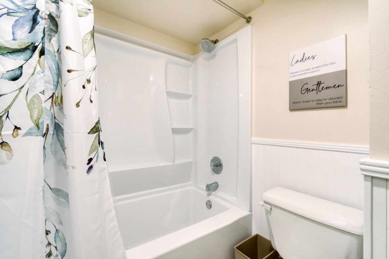 630 6th Terrace, Palm Beach Gardens, FL 33418 Photo