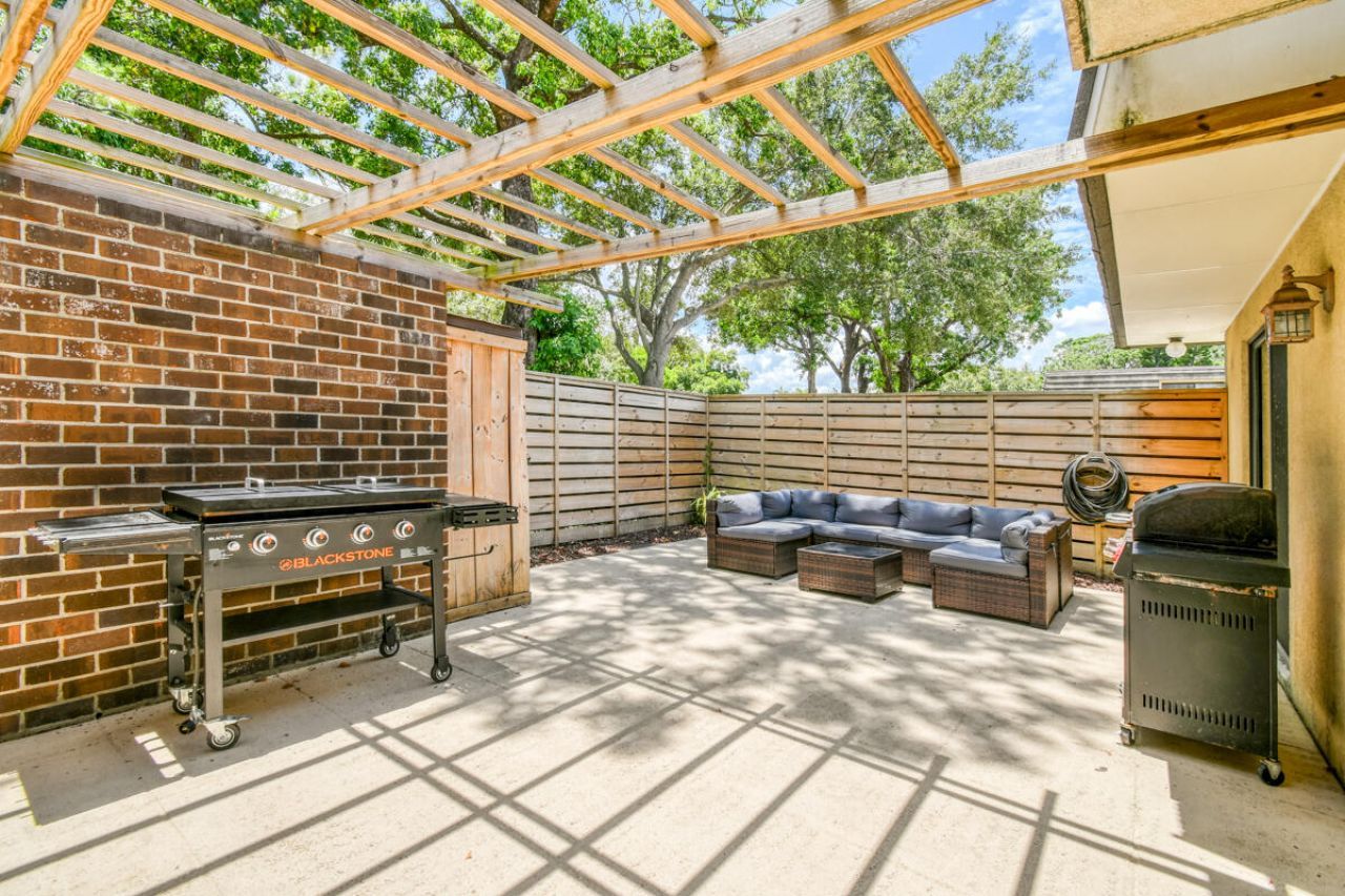 630 6th Terrace, Palm Beach Gardens, FL 33418 Photo