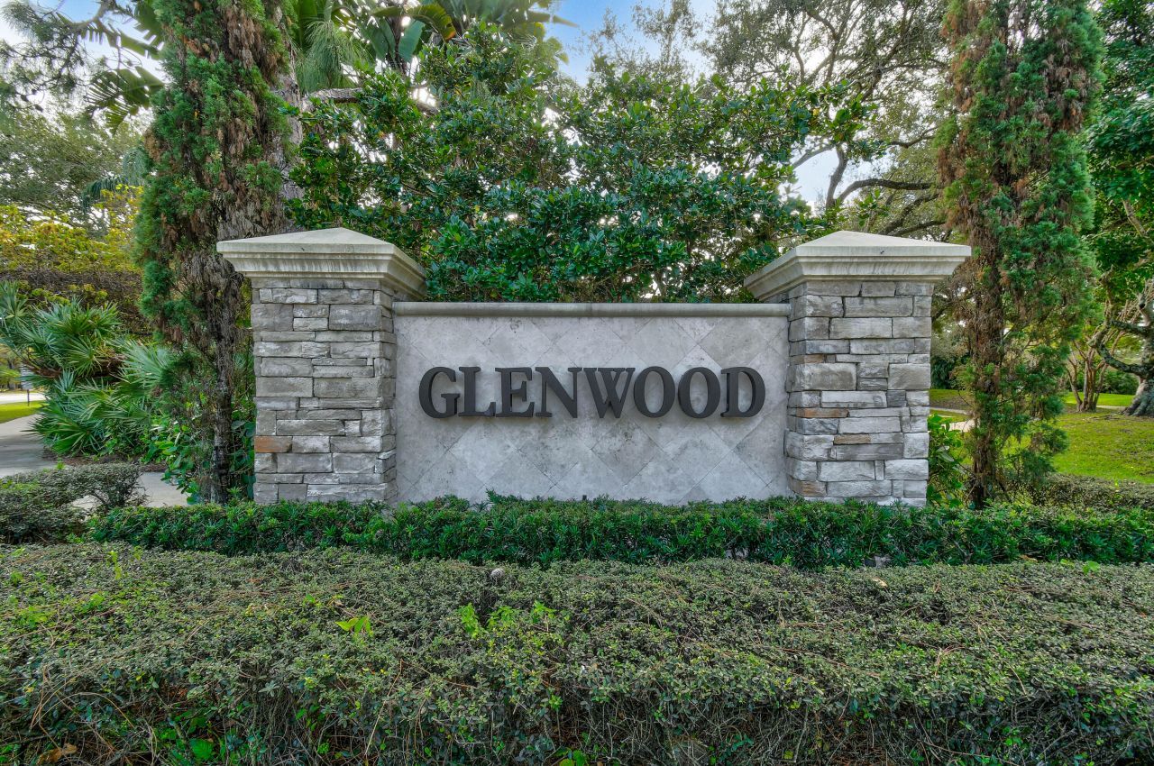 630 6th Terrace, Palm Beach Gardens, FL 33418 Photo