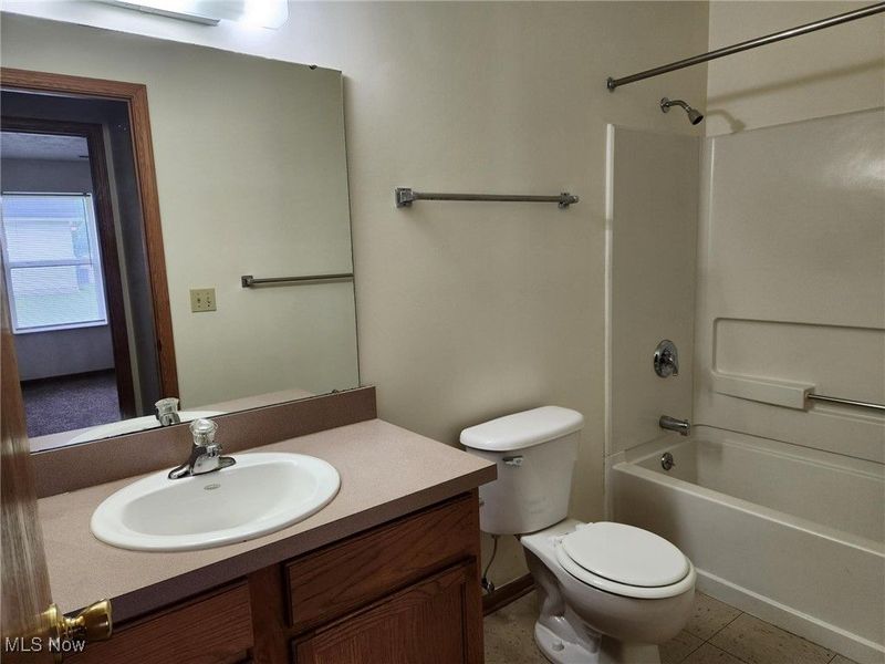 2831 Benford Lane, Youngstown, OH 44505 Photo 16