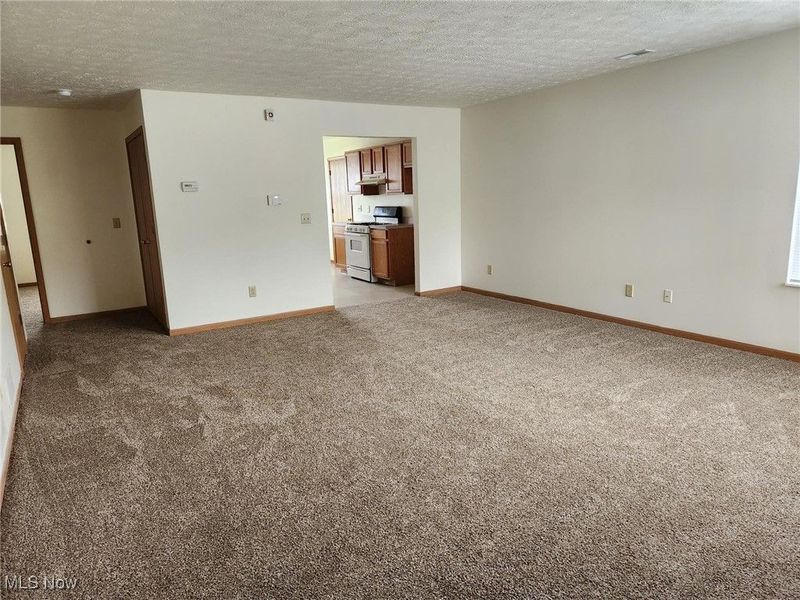 2831 Benford Lane, Youngstown, OH 44505 Photo 3