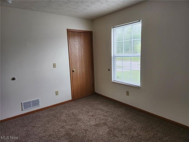 2831 Benford Lane, Youngstown, OH 44505 Photo 8