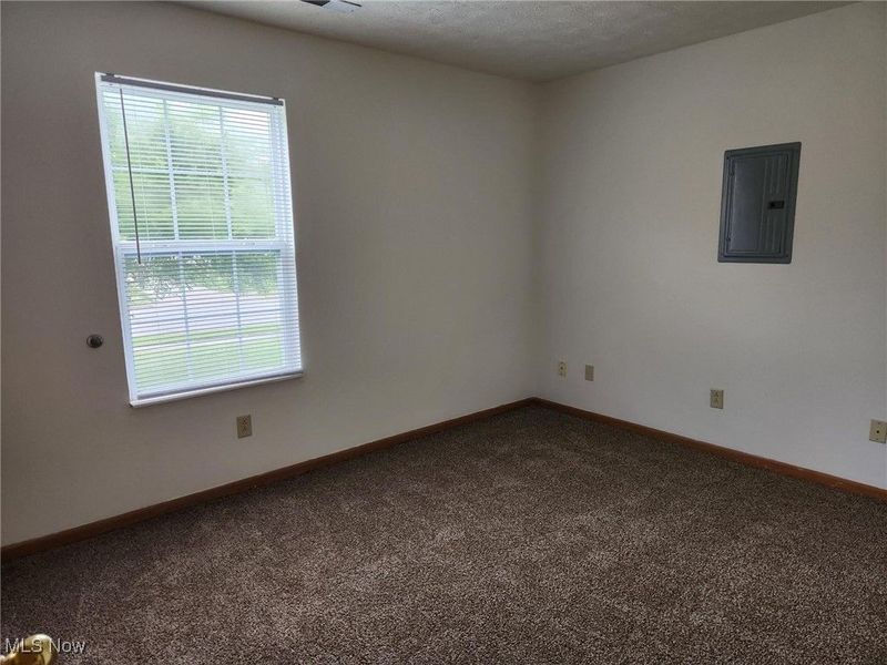 2831 Benford Lane, Youngstown, OH 44505 Photo 9