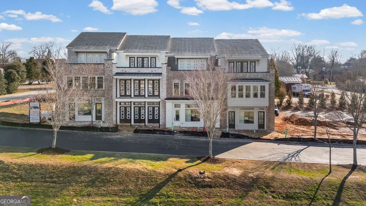 85 Bourbon Street, Unit 3, Senoia, GA 30276 Main Photo