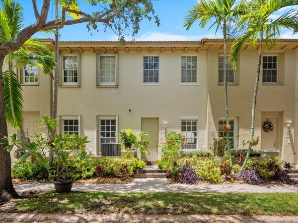 609 NW 24th Avenue, Boynton Beach, FL 33426