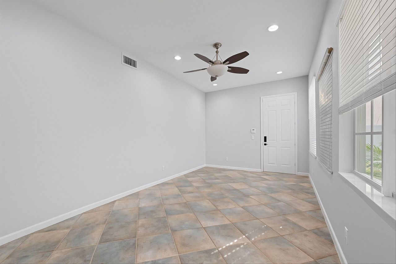 609 NW 24th Avenue, Boynton Beach, FL 33426 Photo