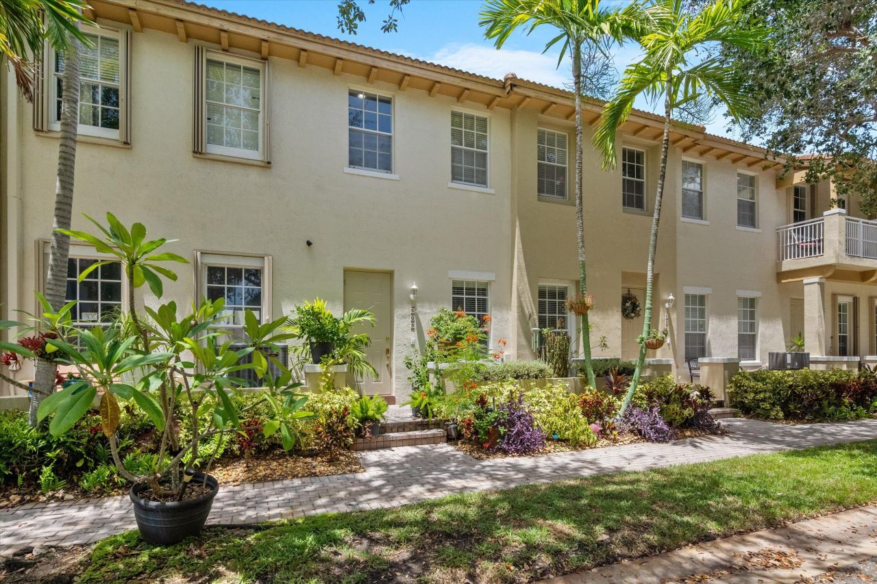 609 NW 24th Avenue, Boynton Beach, FL 33426 Photo