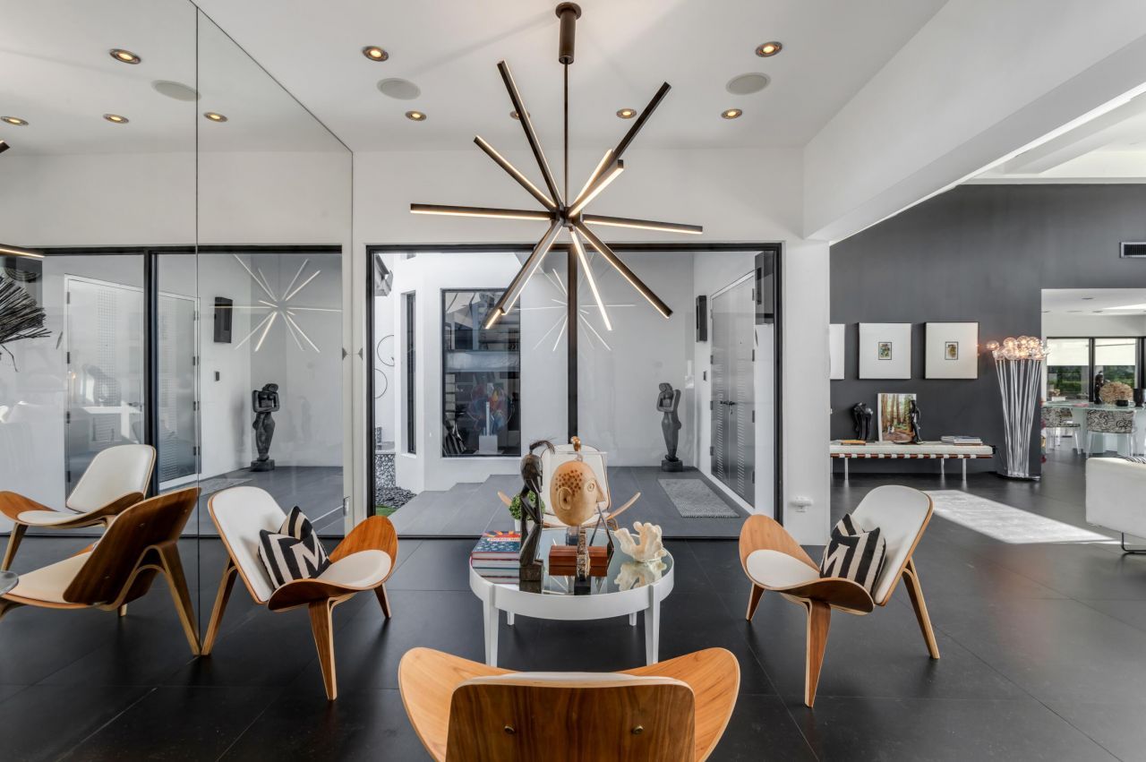 201 Palm Trail, Delray Beach, FL 33483 Photo