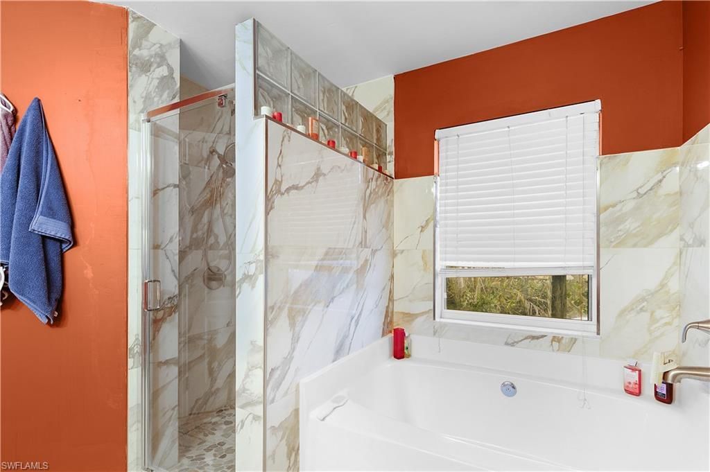 3744 NE 13th Pl, Cape Coral, FL 33909 Photo