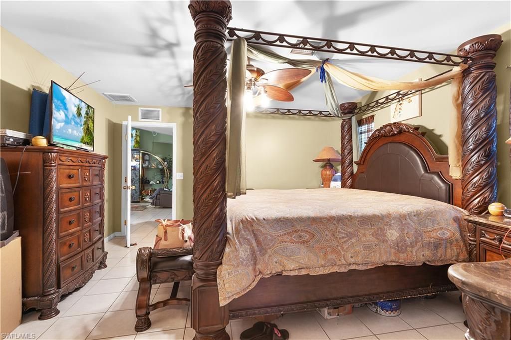 3744 NE 13th Pl, Cape Coral, FL 33909 Photo