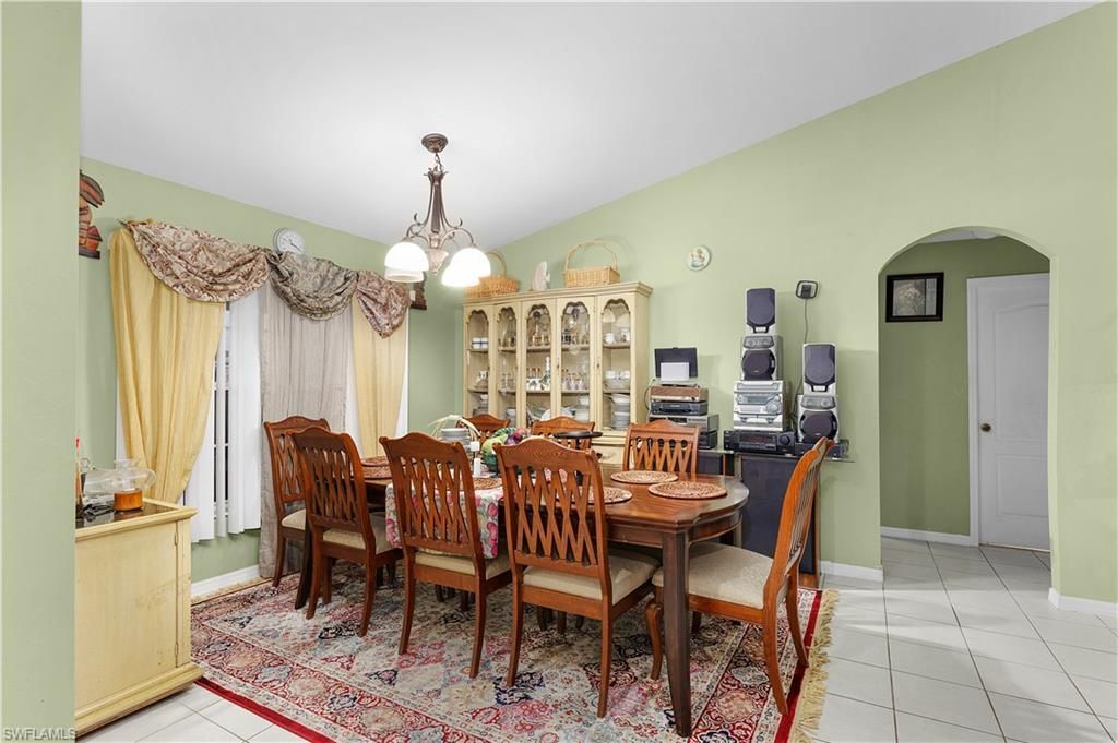 3744 NE 13th Pl, Cape Coral, FL 33909 Photo