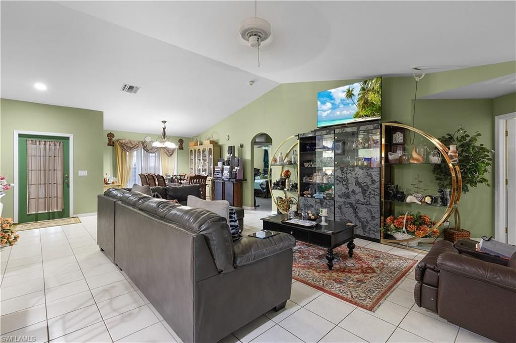 3744 NE 13th Pl, Cape Coral, FL 33909 Photo